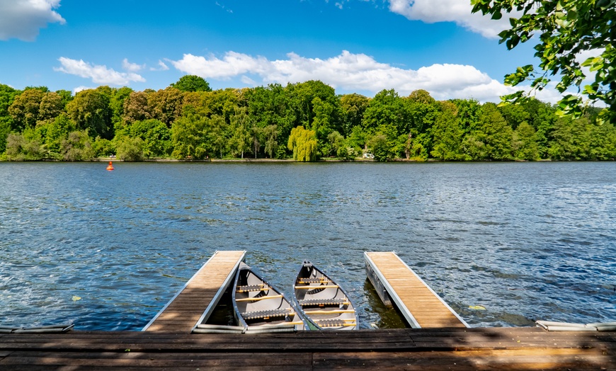 Image 2: 2-3 Stunden geführte Kanutour über die Spree für 1-15 Personen