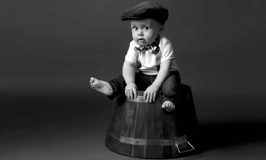 One-Hour Photoshoot With Print at Flash Photography