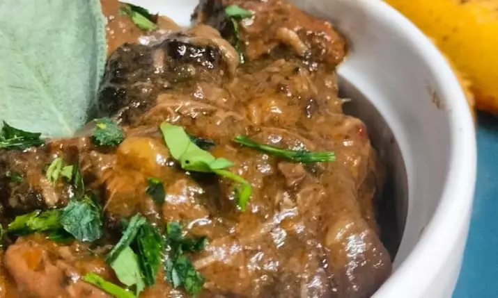 Romantisches 3-Gänge-Candlelight-Dinner mit Wein für 2 oder 4 Personen