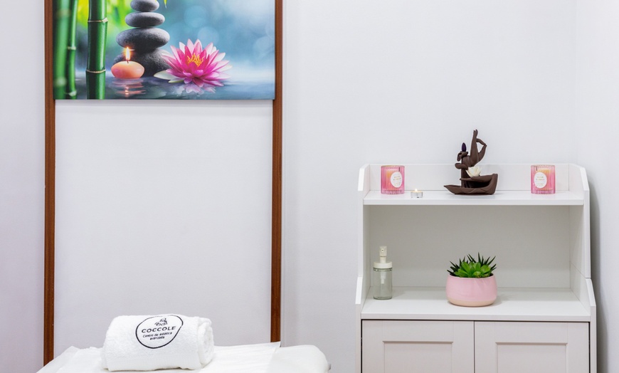 Image 4: Tratamiento facial con dermapen o mesoterapia para 1 persona