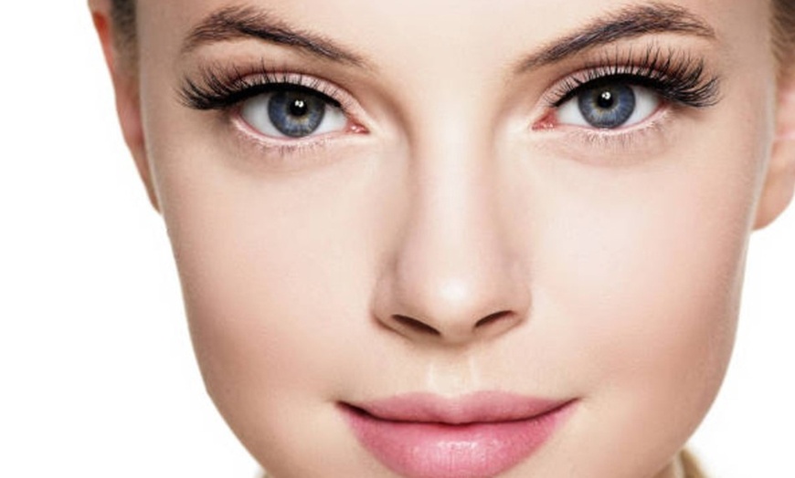 Image 6: Lifting y tinte de pestañas con opción a diseño y depilación de cejas