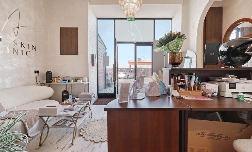 Image 4: Achieve Natural Results with up to 3ml Dermal Filler