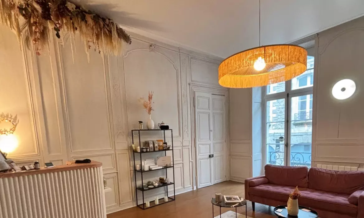 Massage facialiste d'1h avec option modelage détoxifiant d'1h