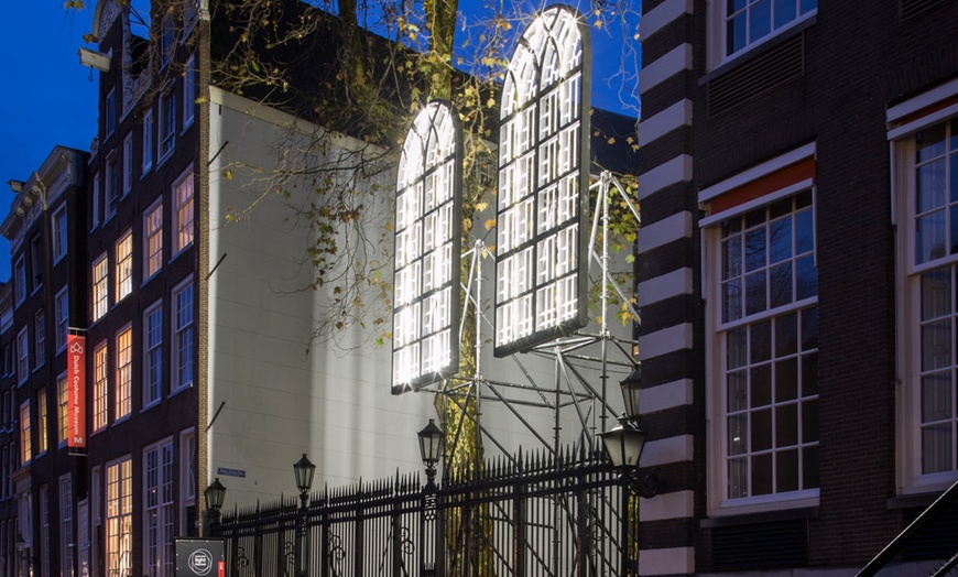 Image 8: Amsterdam Light Festival vanaf het water in een elektrische salonboot