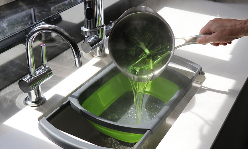 Image 8: Collapsible Colander with Handles