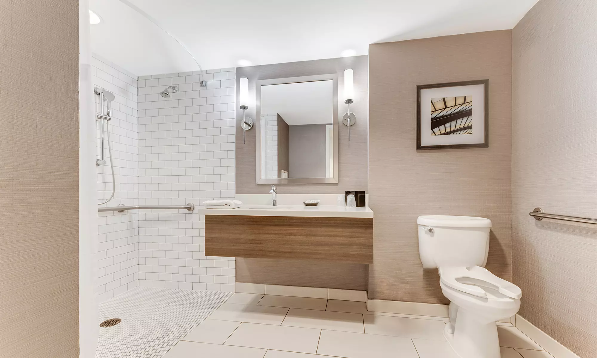 Stay at Sonesta Anaheim Resort Area, Anaheim, CA