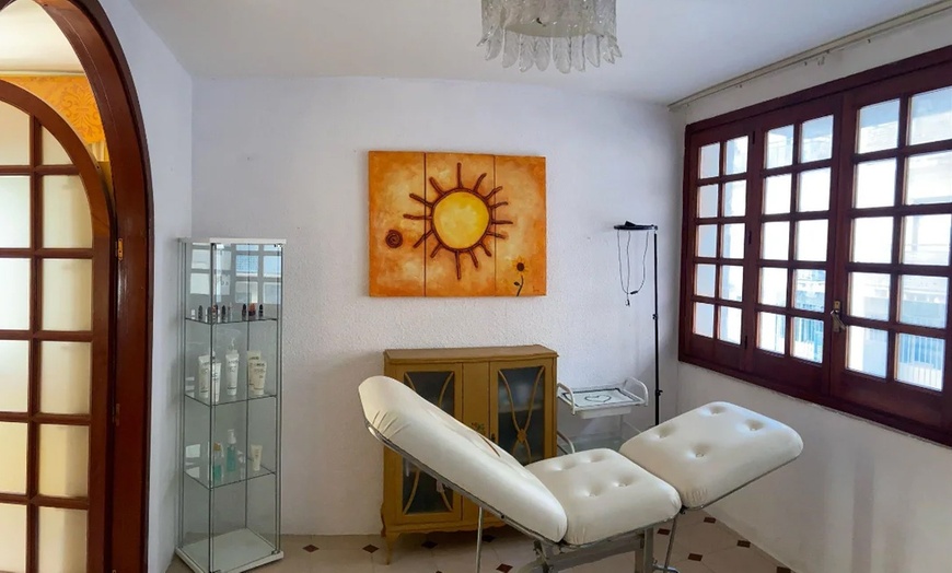 Image 3: 2, 4 o 6 sesiones de tratamiento reductor con cavitación y lipolaser 