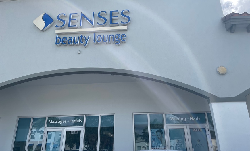 Image 2: Relax & Refresh with Swedish Massage by Licensed Therapist
