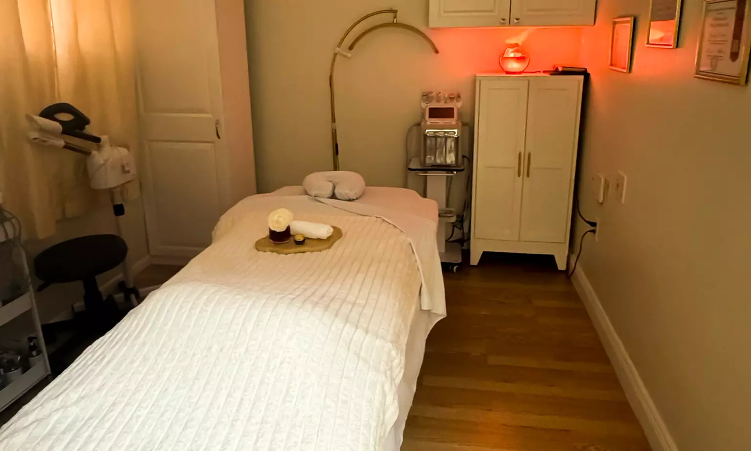 Hydra Lux or Rejuvenation Facials w/ Head & Shoulder Massage Sessions