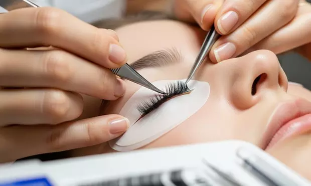 Beauté du regard : découvrez les techniques de cils les plus tendance