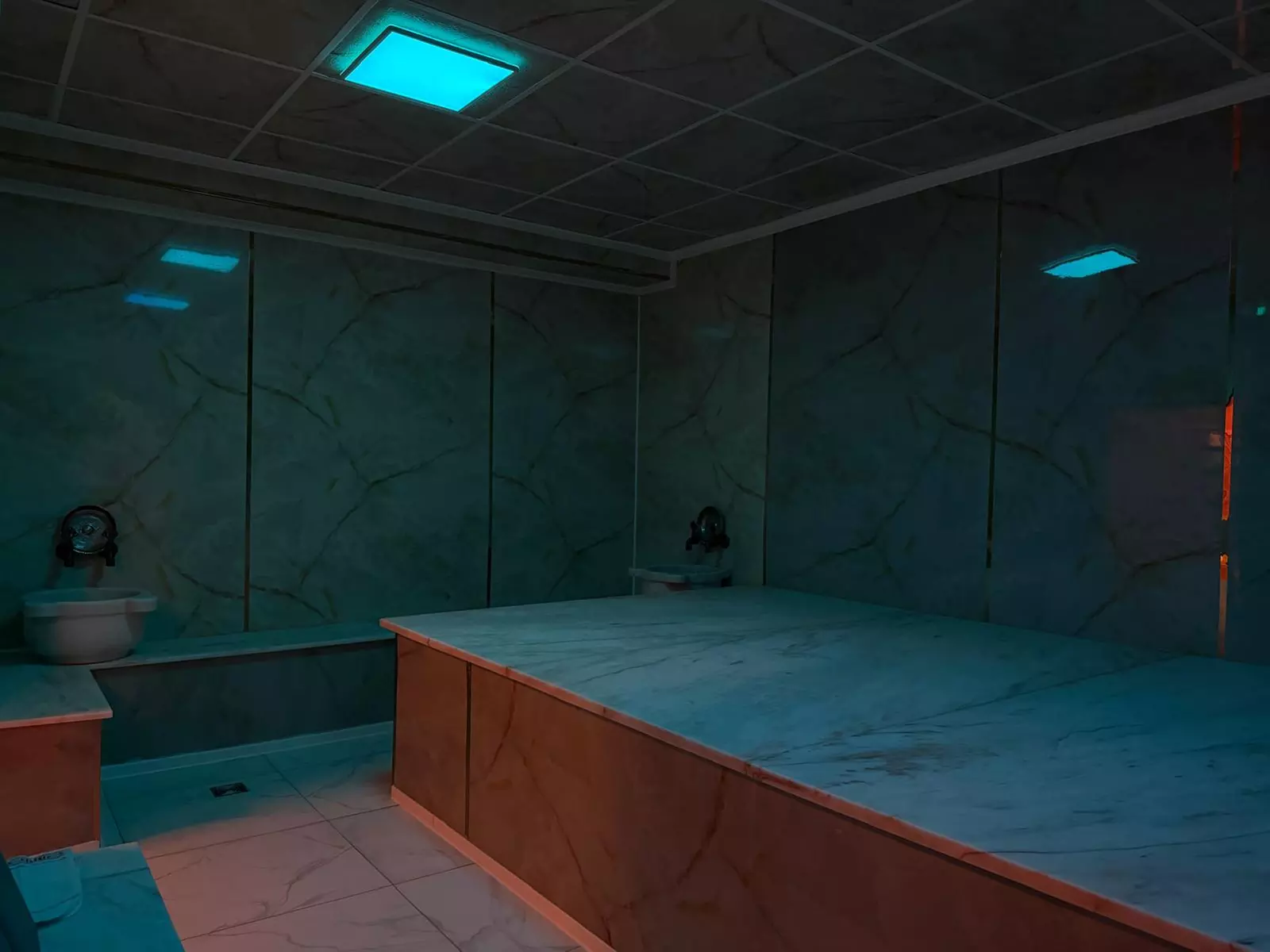 Hamam Premium Paket inkl. türkischer Tee für 1 oder 2 Personen