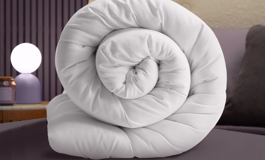 Image 4: Silentnight Deep Sleep 7.5 Tog Duvet
