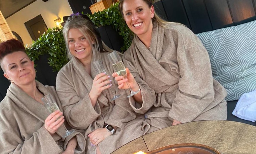 Image 7: Unwind with Spa Retreat Morning or Spa Retreat Twilight for 2 People 