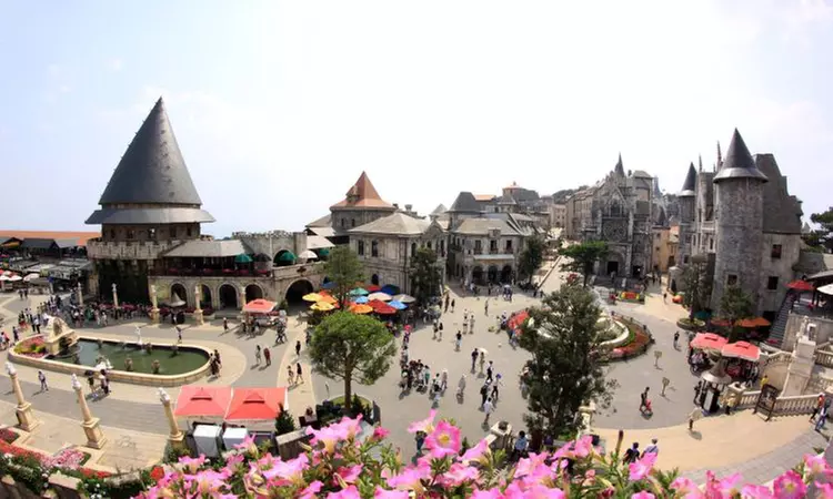 Vietnam: One Day Hoi An-Bana Hill-Golden Bridge Tour with Buffet Lunch