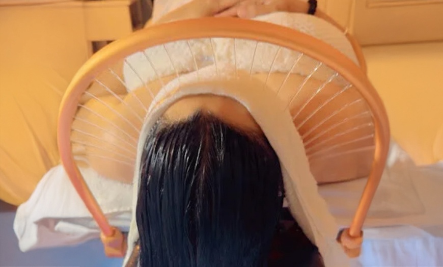 Image 2: Experience a Japanese Head Spa with Halo Water and a Mini Facial