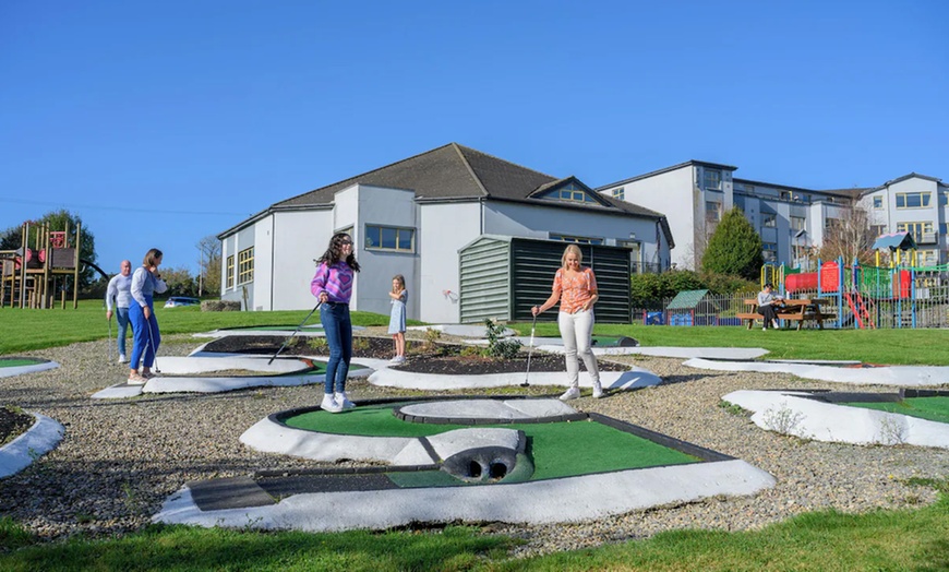 Image 12: County Wexford: Stay for 2 with Breakfast & Bottle of Prosecco