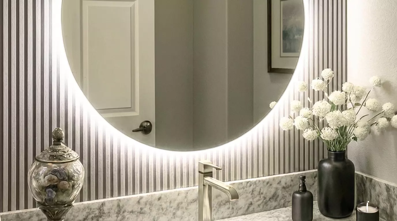 Up to 51% Off on Custom - Non-Photo Wall Decor at Panel Decor Hub