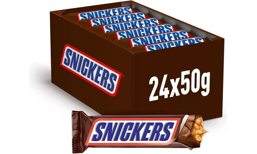 Image 2: Pack of 24 Snickers Chocolate Bars 50g
