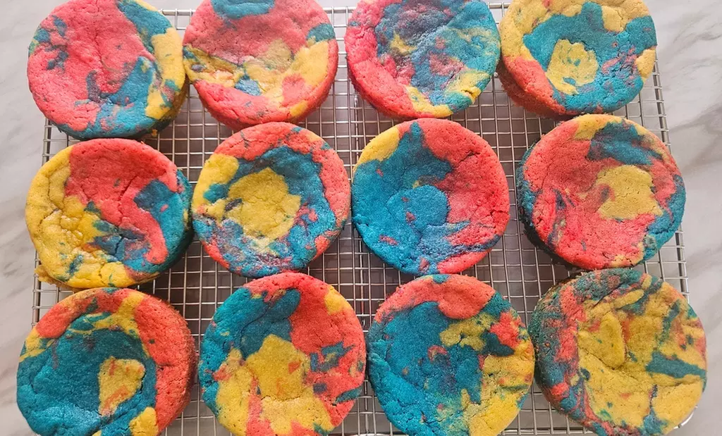 Indulge in Fresh, Homemade Quarter-Pound Cookies