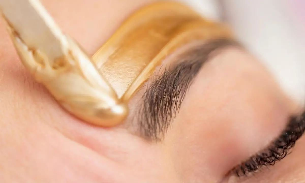 Depilación facial o de cejas con cera, con opción a tinte de cejas, para 1 persona con hasta un 48% de descuento - Primary Image