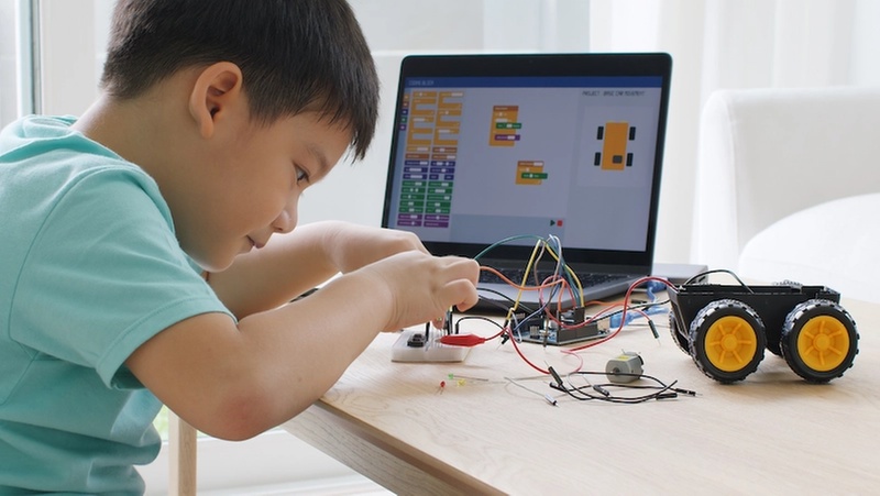 Get 90-Min Coding Class + 1,2, or 3 Additional 90-Min Class for Kids