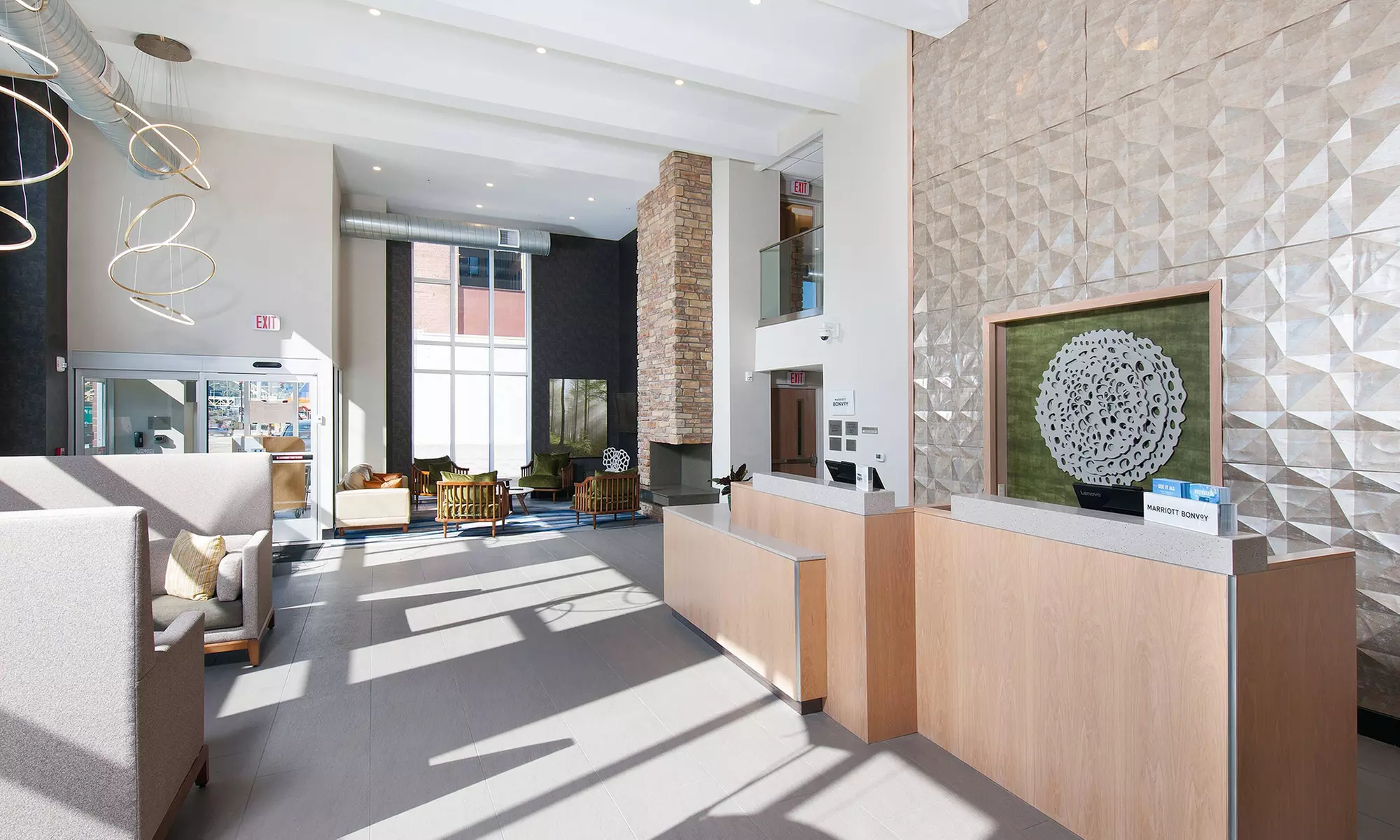 Downtown Pittsburgh Stay – Pet-Friendly & Modern Comfort