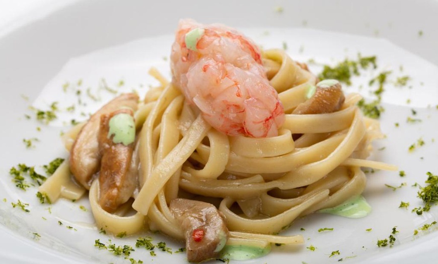 Image 19: Reggio Calabria 4*: camera Superior, colazione, mezza pensione e Spa