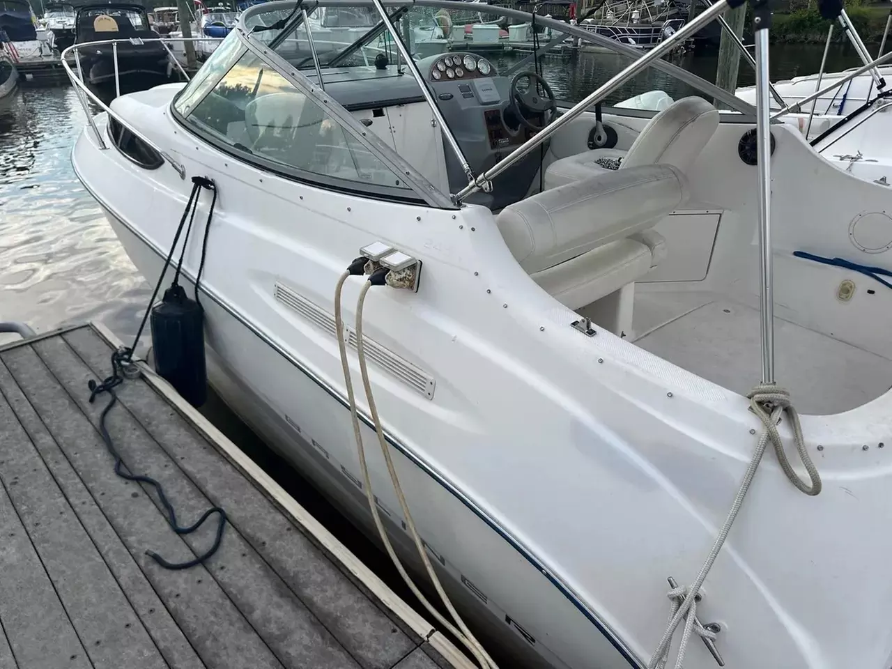 Explore with 1 Hr Boat Rental or 2 Hr Boat Rental for Up to 8 People 