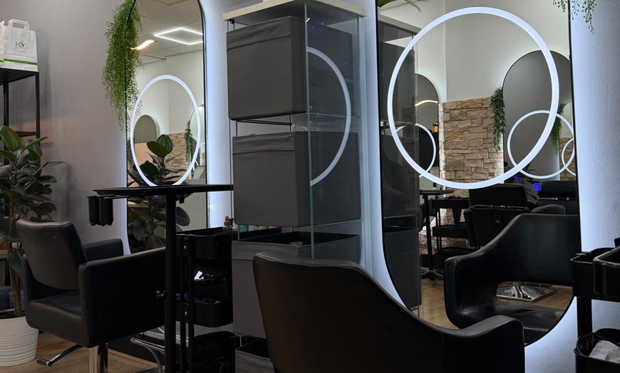 Image 8: Fresh Look w/ 1 Wash, Cut, Blow Dry, Roots Color or Brazilian Keratin