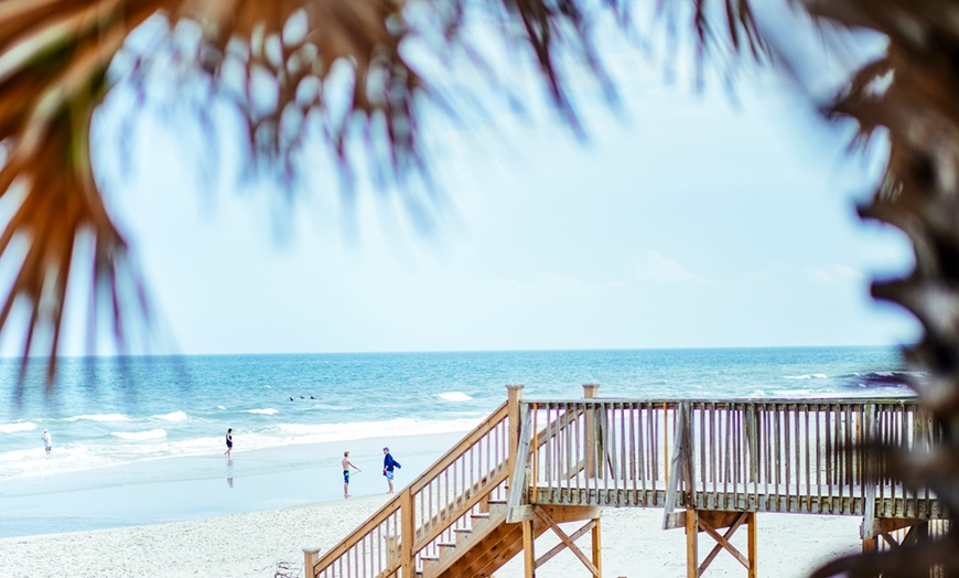 Image 3: Charming Beachside Retreat in Pawleys Island, SC
