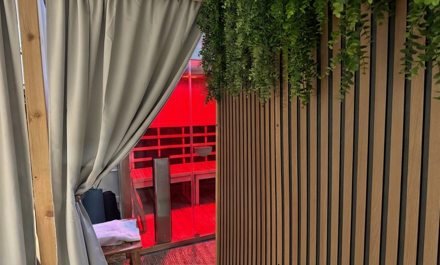 Image 3: 5 or 10 Infrared Sauna Sessions for Deep Relaxation
