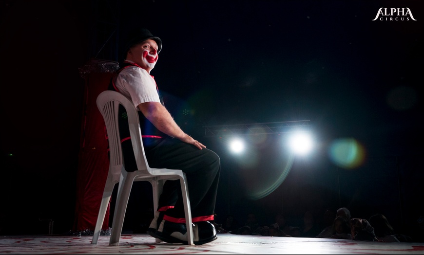 Image 4: Entrada a elegir para "Alpha Circus: El circo de la Navidad" en Madrid