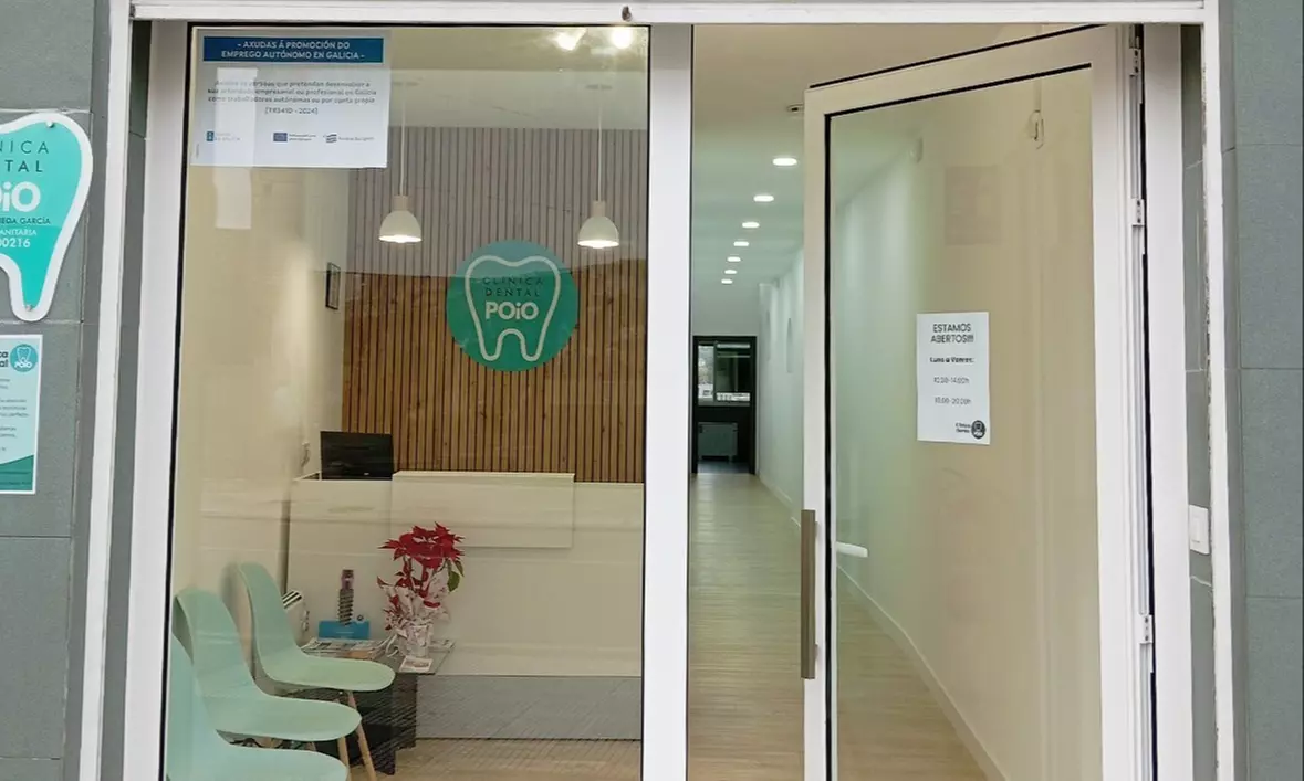 Limpieza dental con radiografía y opción a eliminación de manchas