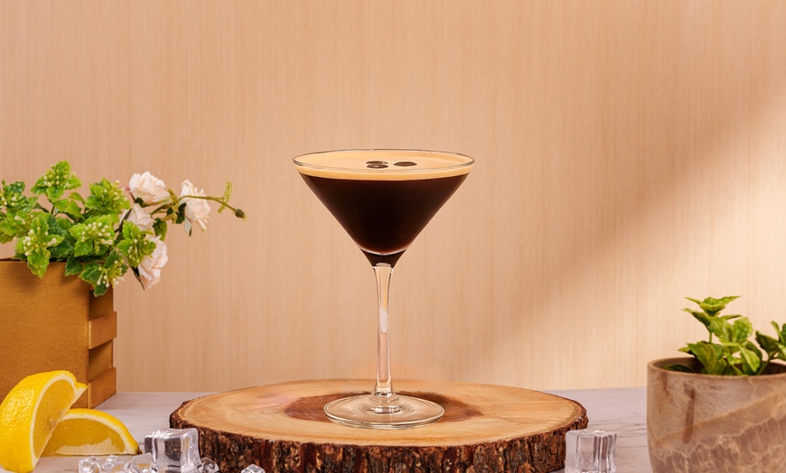 Image 3: Exclusive House Cocktail Special Awaits