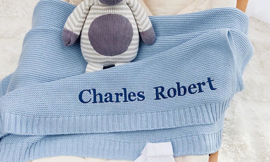 Image 8: Wrap Your Baby in Love: Baby Nap Blankets