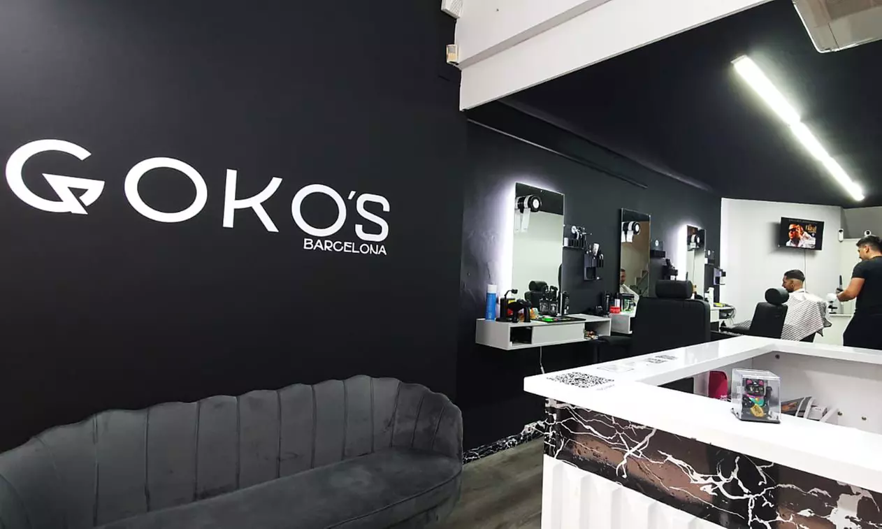 Sesión de manicura y/o pedicura con esmaltado normal o semipermanente