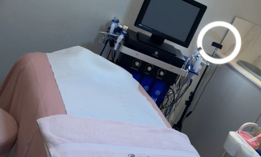 Image 2: One or Three Sessions of HydraFacial with Optional LED Light Therapy 