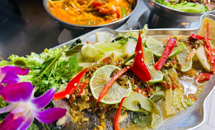 Image 4: Beleef Thailand in Mechelen met pittige curry's, wokgerechten en meer