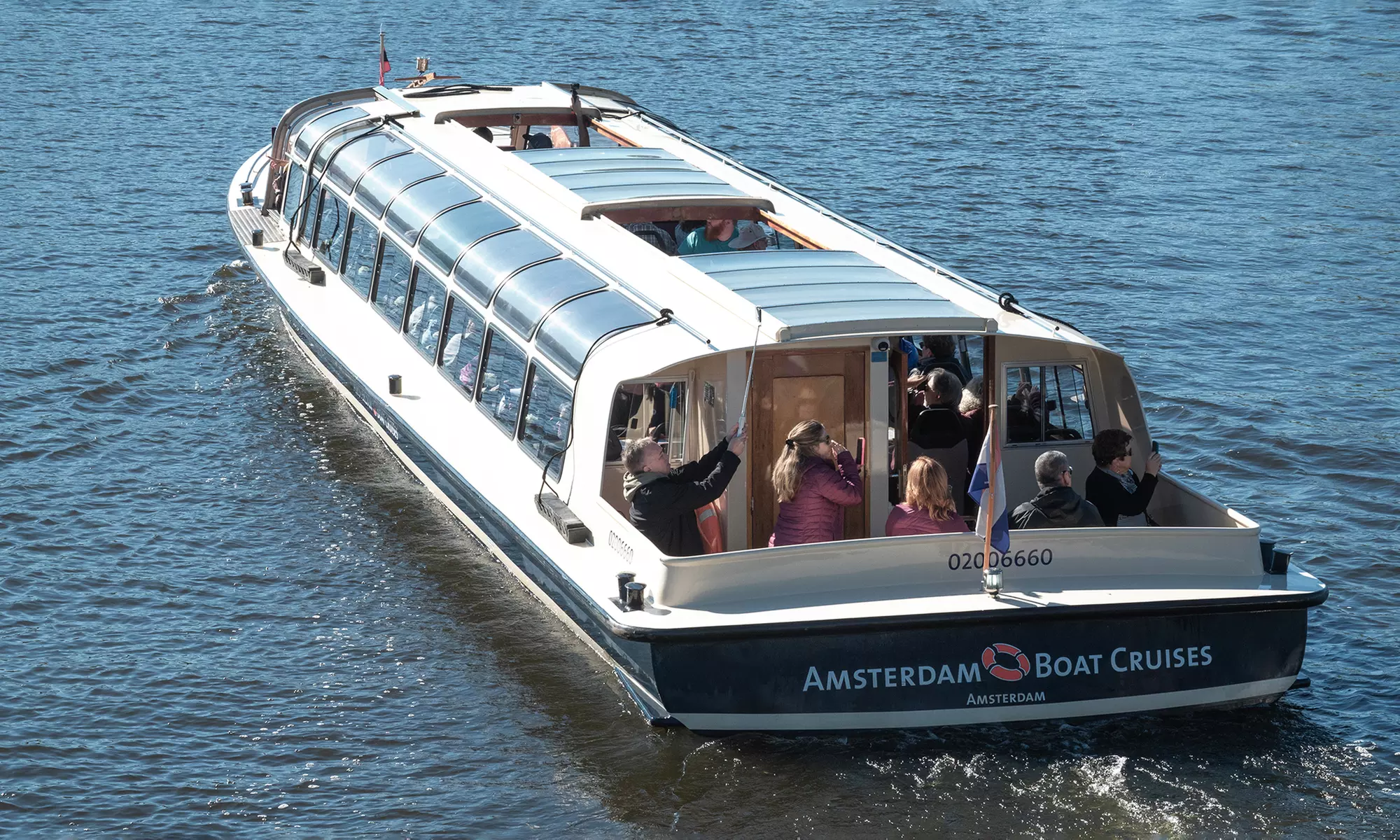 Ontdek de iconische grachten van Amsterdam: rondvaart van 75 minuten