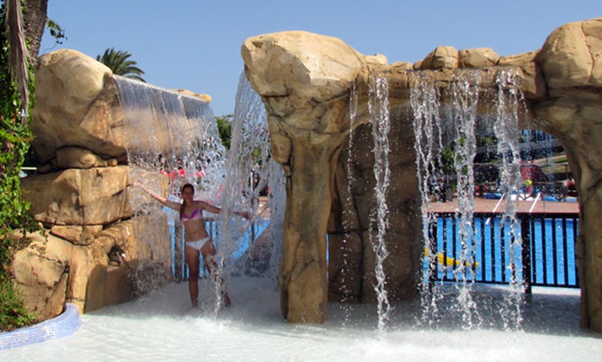 Image 15: Aquópolis Torrevieja: entrada de 1 día para infantil o adulto