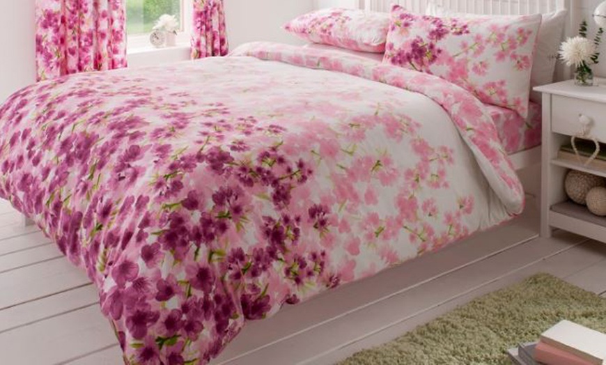 Image 16: Clearance Duvet Cover Set