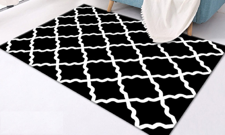 Image 3: Monochrome Rug