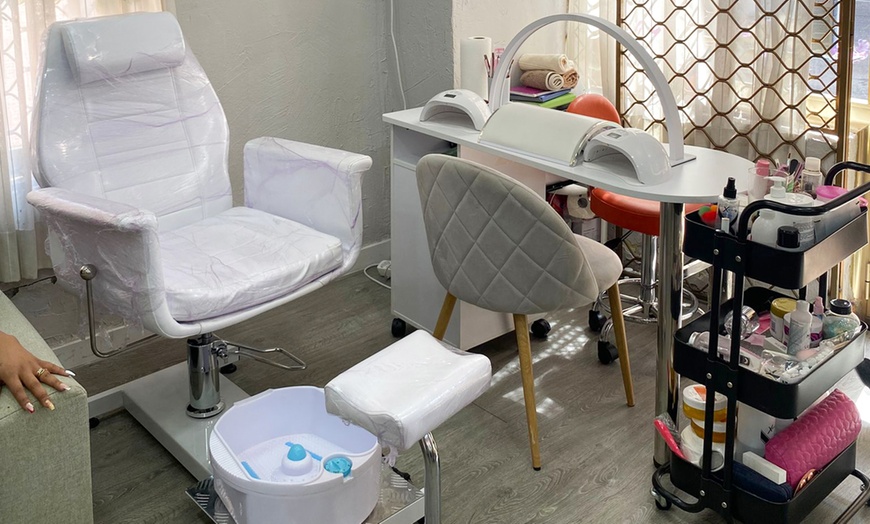 Image 2: Alisado brasileño en melena corta, media o larga con queratina 