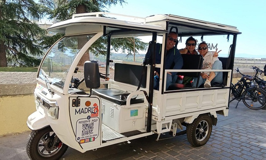 Image 2: Tour en Tuk Tuk para hasta 4 personas