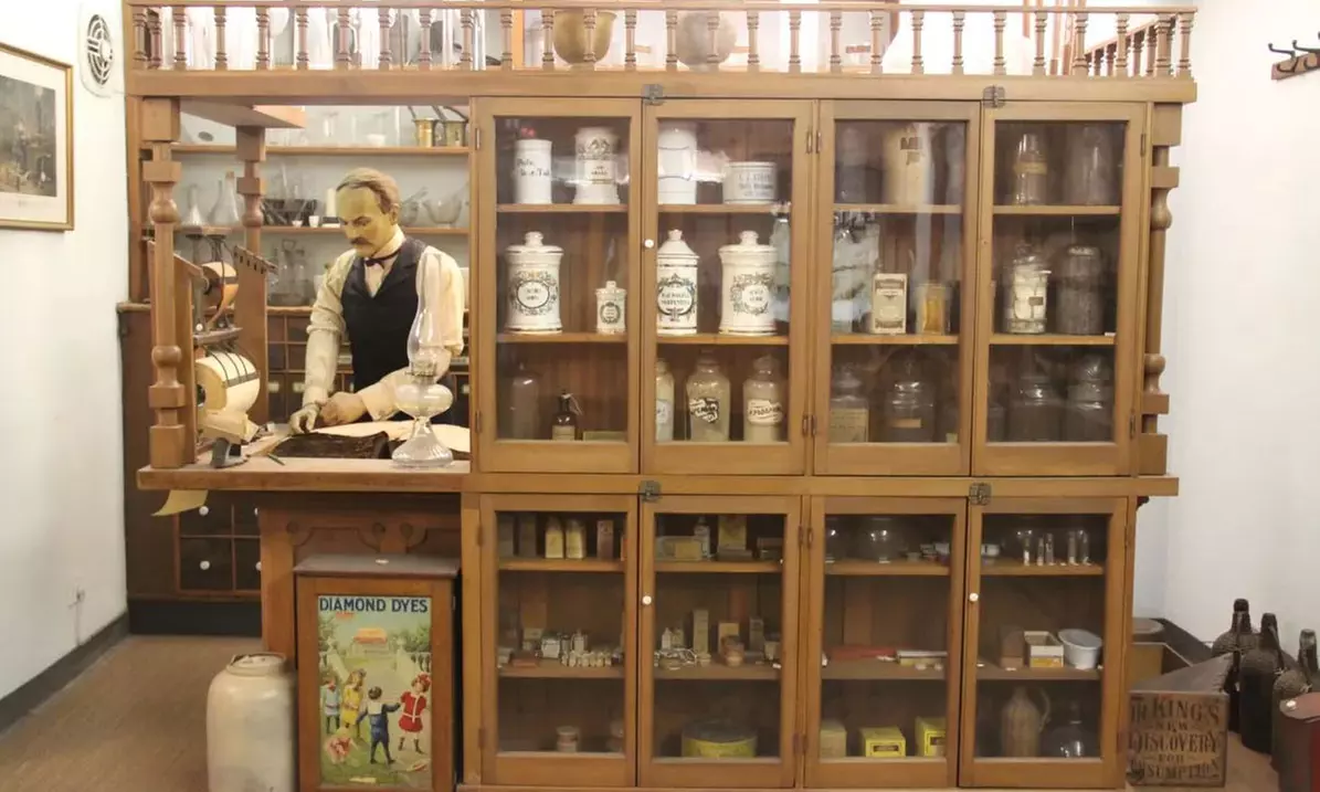Explore Surgical Museum w/ Annual Membership - Individual/Family 