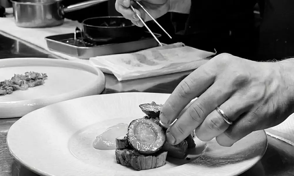 Escale culinaire française en 3 ou 4 services avec Les 4 Saisons