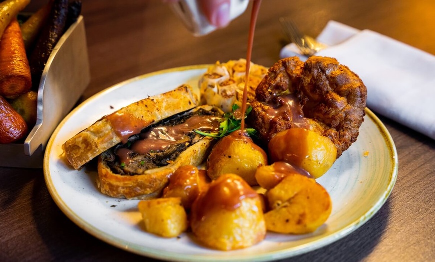 Image 11: Monopoly Lifesized Experience – Play, Compete & Dine