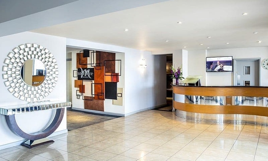 Image 3: Overnight Bed & Breakfast Escape with Early Check-In & Late Checkout