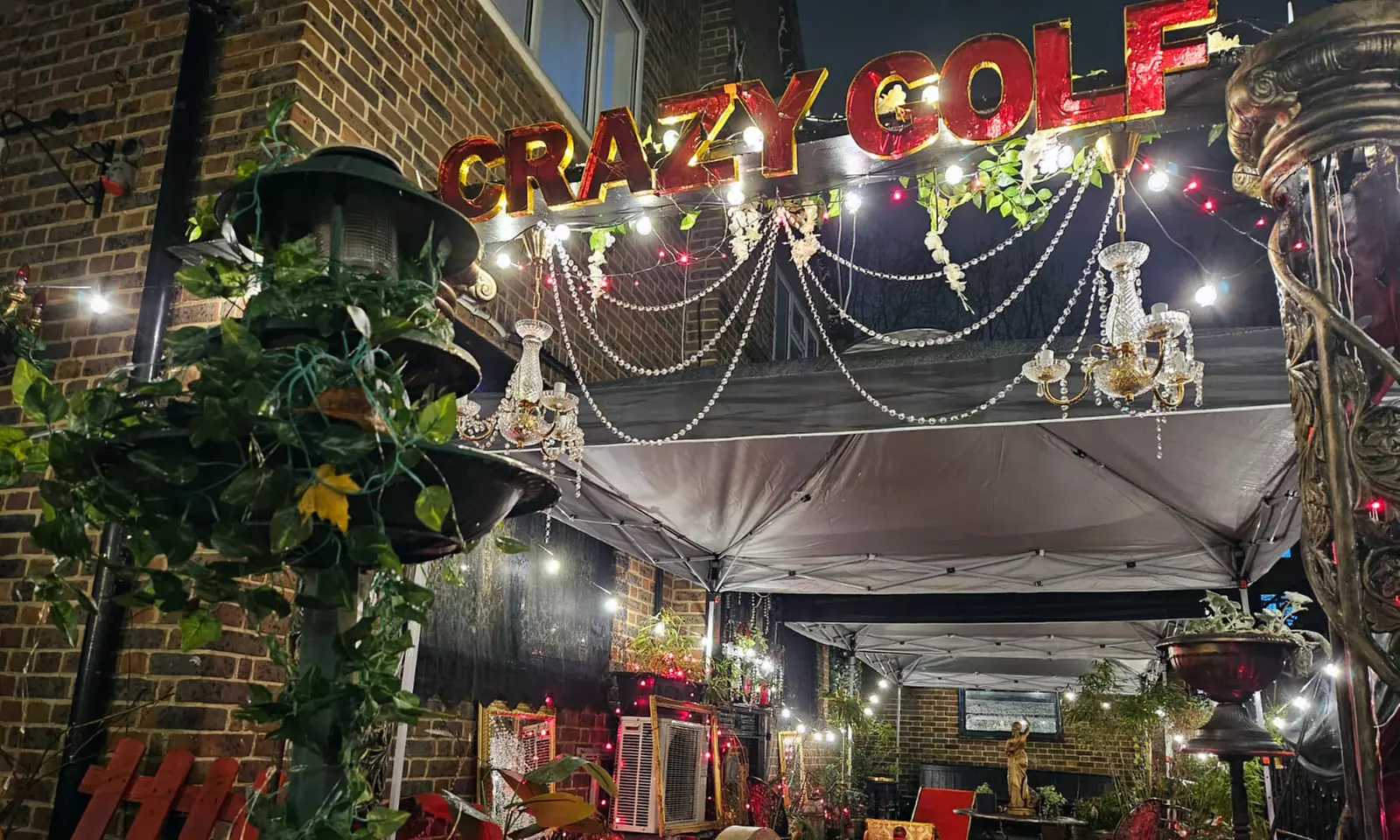 Crazy Golf, Cocktails and Pizza - Drinks at The Cavendish Arms