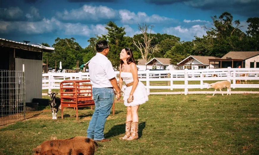 Image 2: Up to 84% Off on 1-3 Hour Couples or Wedding Photo Sessions 